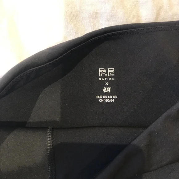 PE NATION x H&M activewear leggings - Picture 3 of 5